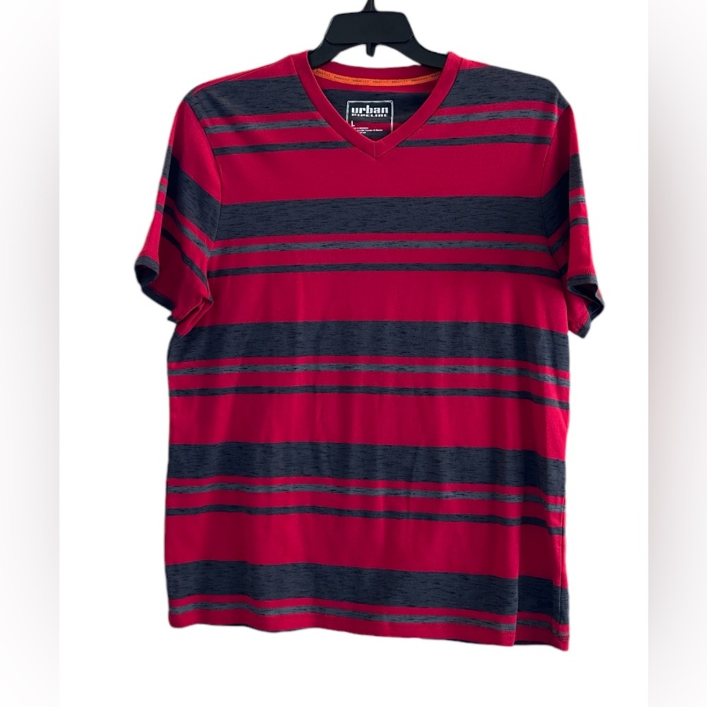 NWOT - MAXFLEX Striped V-neck Athletic Tee